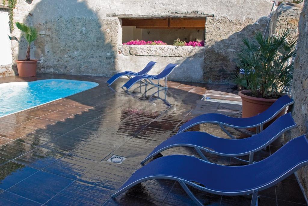Logis Auberge Cote Jardin Hotel Lézignan-Corbières Eksteriør billede