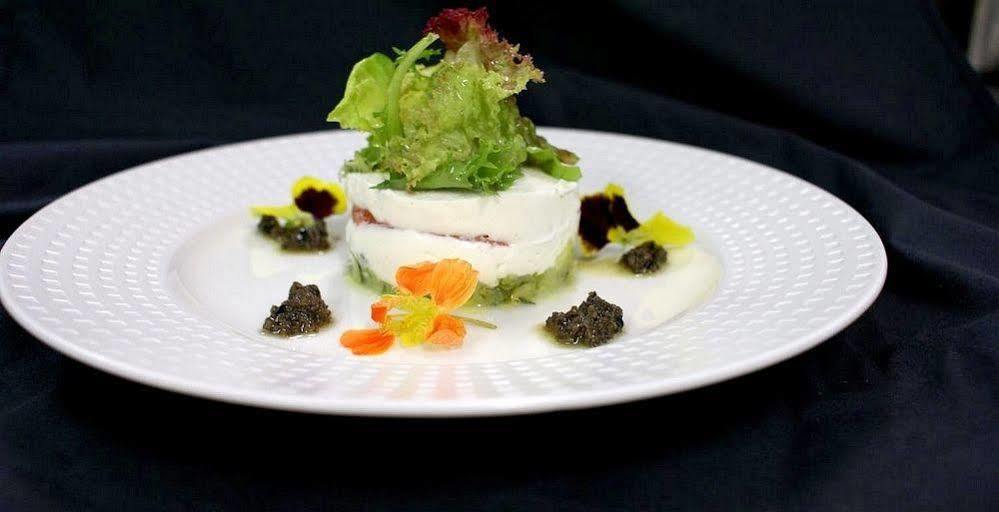 Logis Auberge Cote Jardin Hotel Lézignan-Corbières Eksteriør billede