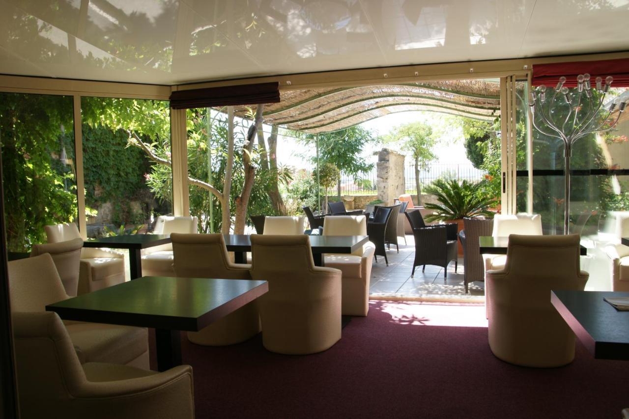 Logis Auberge Cote Jardin Hotel Lézignan-Corbières Eksteriør billede